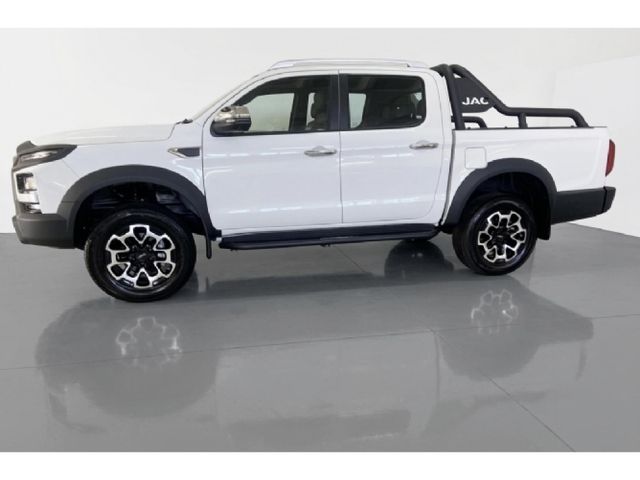 2026 JAC T9 2.0 CTI Super Lux 4x4 Auto Double-Cab, photo 2