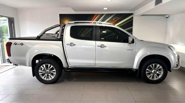 2022 Isuzu D-Max 300 LX 4x4 Auto Double-Cab, photo 2