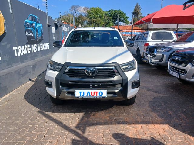 2022 Toyota Hilux 2.8 GD-6 Raised Body Legend Double-Cab, photo 2