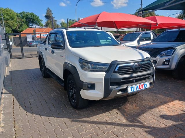 2022 Toyota Hilux 2.8 GD-6 Raised Body Legend Double-Cab, photo 3