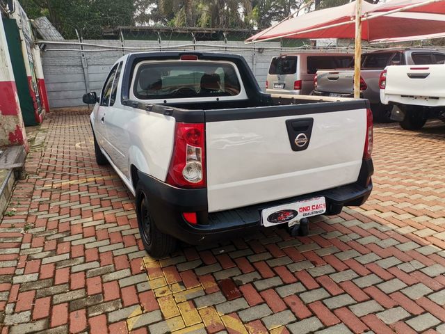 2014 Nissan NP200 1.6 (Petrol, Manual), photo 4