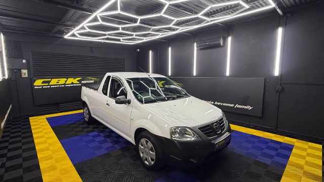 2019 Nissan NP200 1.6 A/C Safety Pack