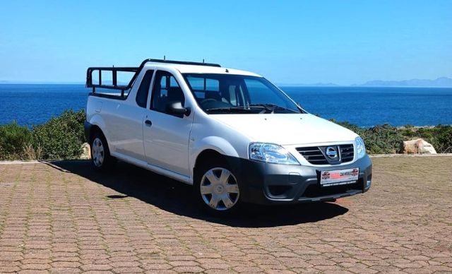 2023 Nissan NP200 1.6 A/C Safety Pack, photo 2