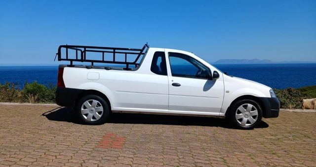 2023 Nissan NP200 1.6 A/C Safety Pack, photo 3