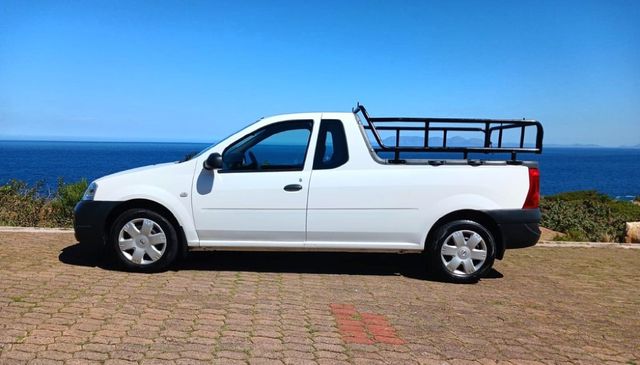 2023 Nissan NP200 1.6 A/C Safety Pack, photo 4