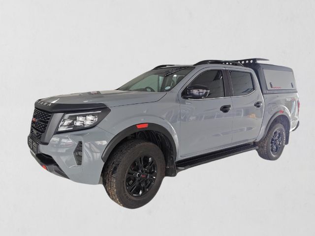 2022 Nissan Navara 2.5 DDTi PRO-4X 4X4 Auto Double-Cab, photo 3