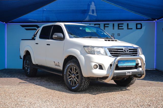 2015 Toyota Hilux 2.5 D-45 Raised Body SRX Legend 45 Double-Cab