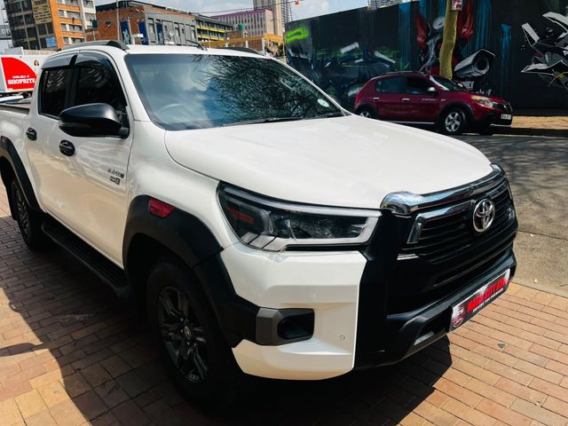 2023 Toyota Hilux 2.4 GD-6 Raider 4x4 Auto Double-Cab, photo 2
