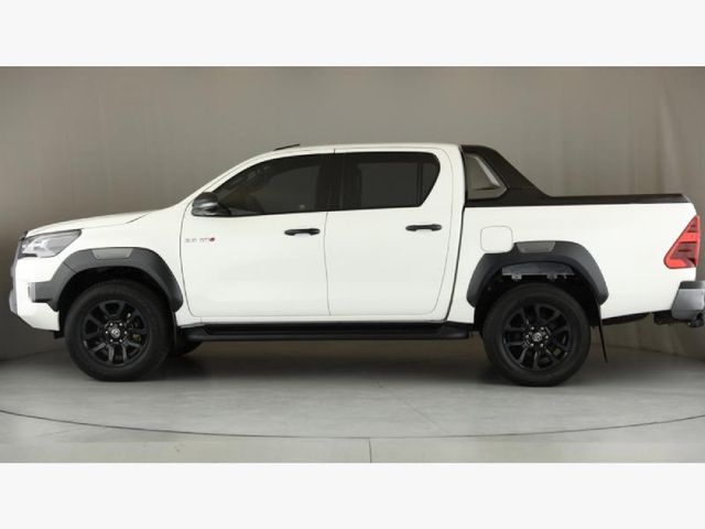 2025 Toyota Hilux 2.8 GD-6 Raised Body Legend RS 4x4 Auto Double-Cab, photo 4
