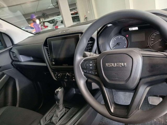 2026 Isuzu D-Max 1.9 DDI HR L Auto Double-Cab, photo 5