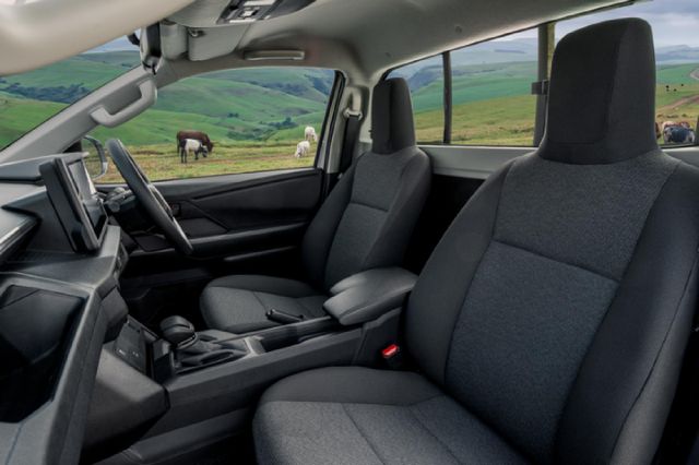 2026 Toyota Hilux 2.8 GD-6 RB SRX Auto Single-Cab, photo 3