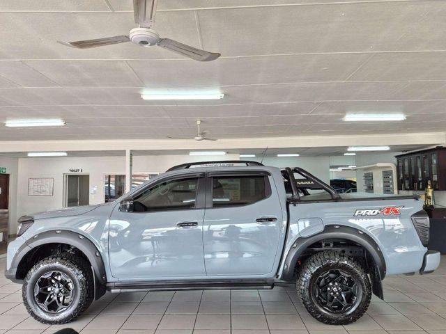 2026 Nissan Navara 2.5DDTi PRO-4X Warrior 4x4 Double-Cab Auto, photo 2