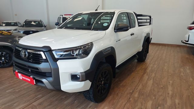 2025 Toyota Hilux 2.8 GD-6 Raised Body Legend 4x4 Auto Extended Cab, photo 3