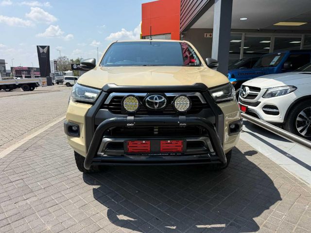 2022 Toyota Hilux 2.8 GD-6 Raised Body Legend 4x4 Auto Double-Cab, photo 2