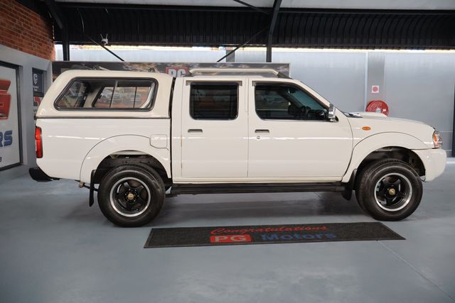 2017 Nissan NP300 2.5 TDi Hi-Rider Double-Cab