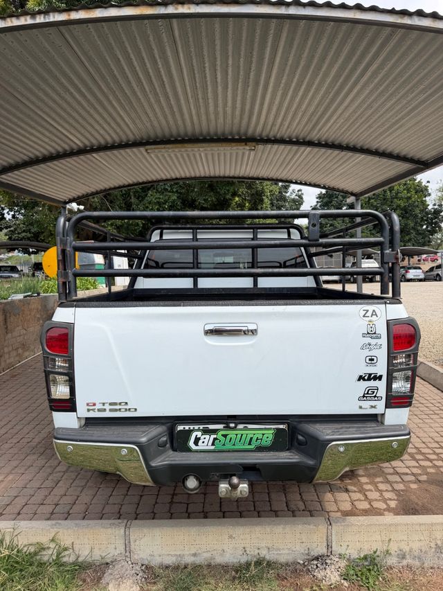 2014 Isuzu KB 300 D-Teq LX Auto Double-Cab, photo 4