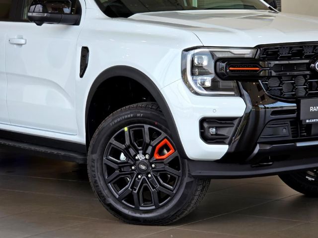 2026 Ford Ranger 3.0D V6 Wildtrak 4x4 Auto Double-Cab, photo 2