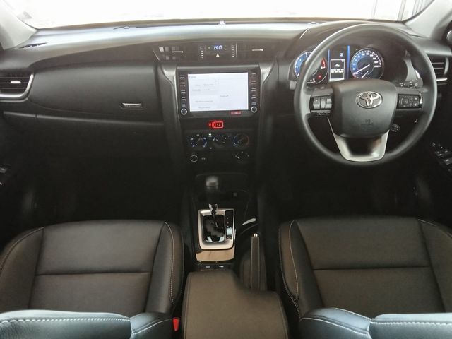 2026 Toyota Fortuner 2.4 GD-6 4x4 Auto, photo 4