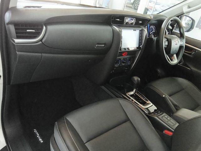 2026 Toyota Fortuner 2.4 GD-6 4x4 Auto, photo 5