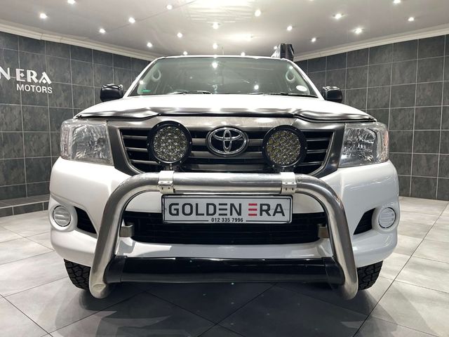 2014 Toyota Hilux 2.5 D-4D SRX Raised Body Single-Cab, photo 3
