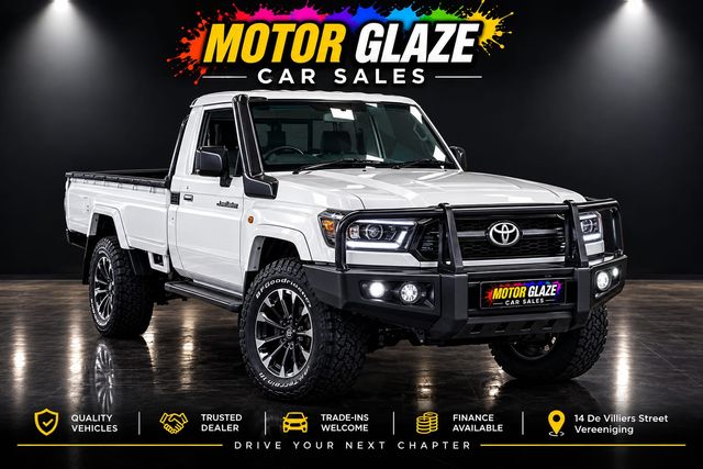 2012 Toyota Land Cruiser 200 4.0 Single-Cab