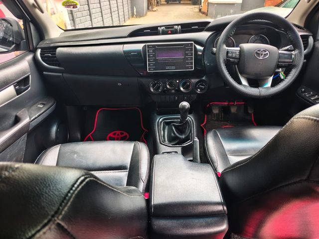 2019 Toyota Hilux 2.4 GD-6 SRX 4x4 Double-Cab, photo 4