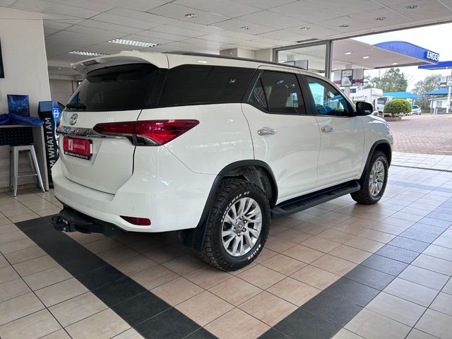 2023 Toyota Fortuner 2.8 GD-6 Raised Body Auto, photo 2