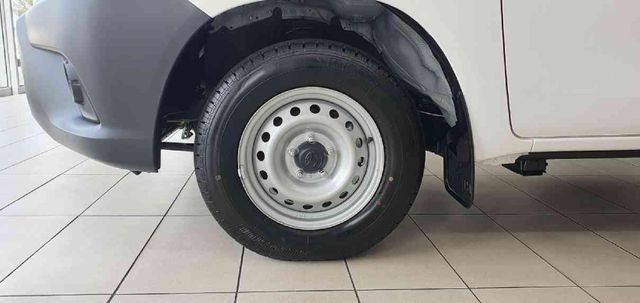 2026 Toyota Hilux 2.4 GD Single-Cab, photo 2