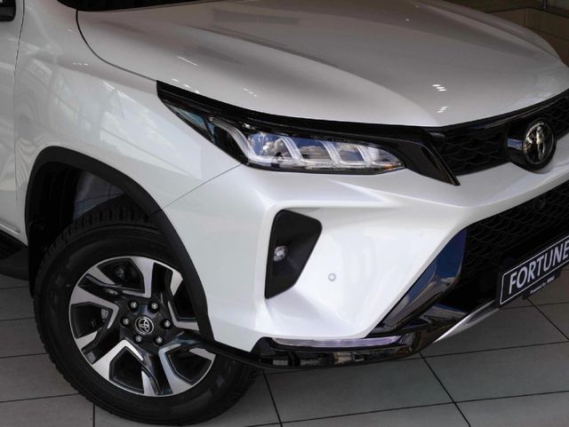 2026 Toyota Fortuner 2.8 GD-6 4x4 VX Auto, photo 2