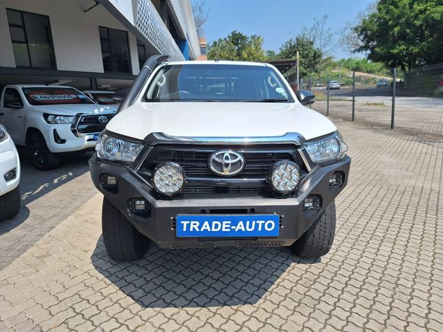 2021 Toyota Hilux 2.4 GD-6 Raider 4x4 Double-Cab, photo 2