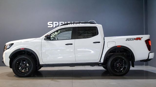 2026 Nissan Navara 2.5 DDTi PRO-4X 4X4 Auto Double-Cab, photo 5