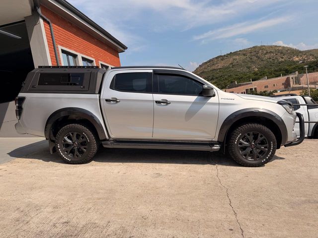 2023 Isuzu D-Max 3.0 DDI V-Cross HR Auto Double-Cab, photo 3