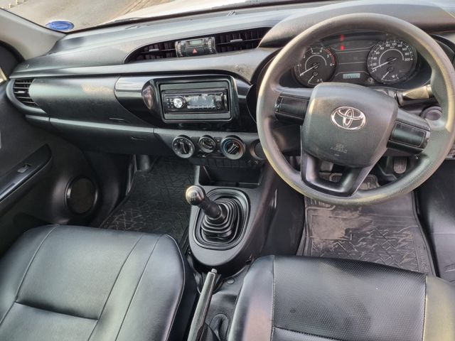 2017 Toyota Hilux 2.4 GD Single-Cab, photo 4