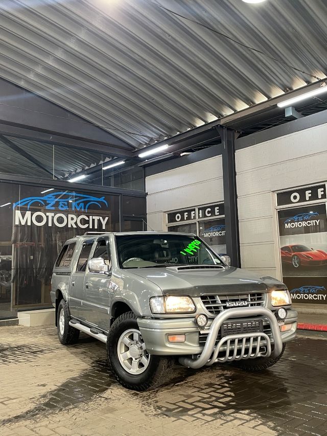 2003 Isuzu KB 300 TDi LX Double-Cab