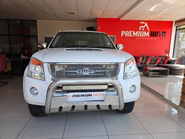 2009 Isuzu KB 300D-Teq Double-Cab LX, photo 2
