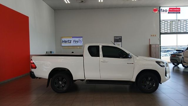2024 Toyota Hilux 2.4 GD-6 Raised Body Raider Auto Extended Cab, photo 3