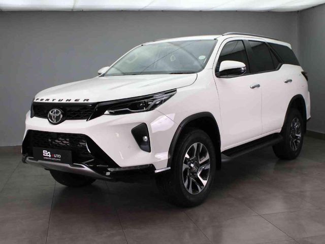 2025 Toyota Fortuner 2.4 GD-6 R/B Auto, photo 2