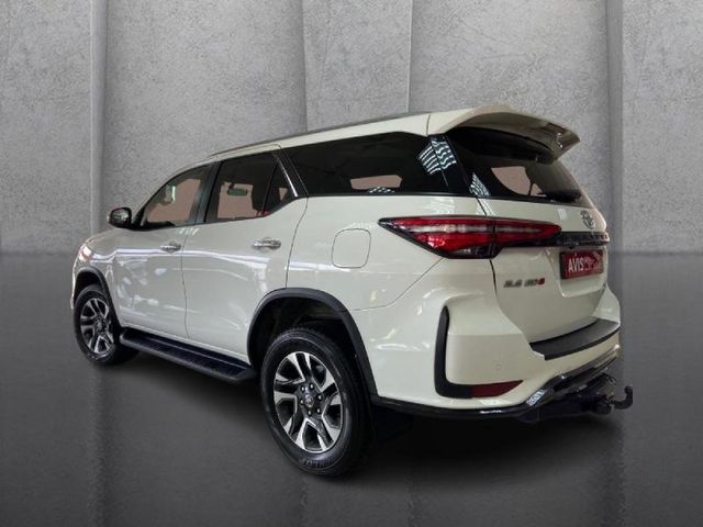 2025 Toyota Fortuner 2.4 GD-6 R/B Auto, photo 5