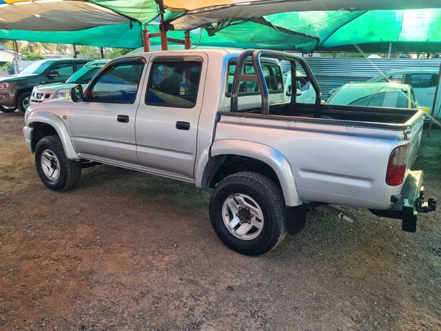 2002 Toyota Hilux, photo 3