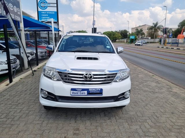2016 Toyota Fortuner 3.0 D-4D Raised Body, photo 2