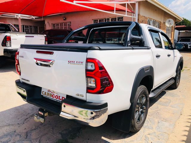 2022 Toyota Hilux 2.4 GD-6 Raider 4x4 Auto Double-Cab, photo 4