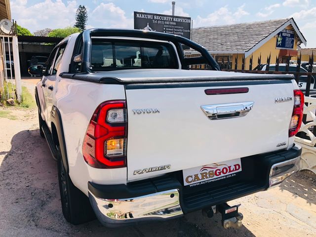 2022 Toyota Hilux 2.4 GD-6 Raider 4x4 Auto Double-Cab, photo 5