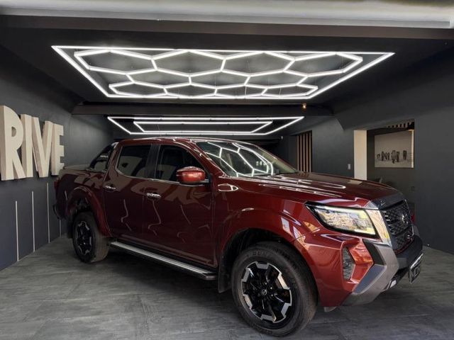 2022 Nissan Navara 2.5 DDTi LE Plus Auto Double-Cab