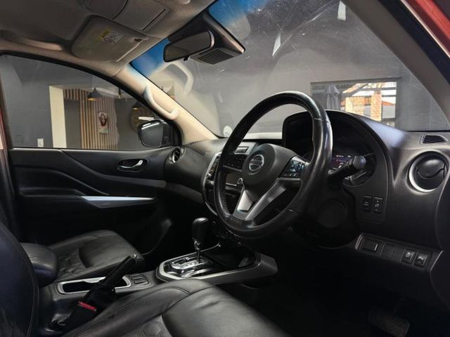 2022 Nissan Navara 2.5 DDTi LE Plus Auto Double-Cab, photo 5