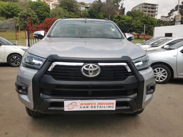 2022 Toyota Hilux 2.8 GD-6 Raider 4x4 Auto Double-Cab, photo 2