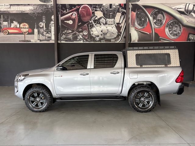 2025 Toyota Hilux 2.4 GD-6 Raider 4x4 Double-Cab, photo 4