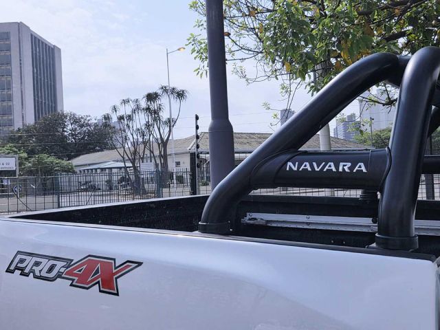 2025 Nissan Navara 2.5 DDTi PRO-4X 4X4 Auto Double-Cab, photo 4