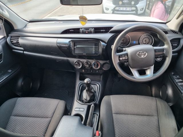 2017 Toyota Hilux 2.4 GD-6 Raised Body SRX Double-Cab, photo 4