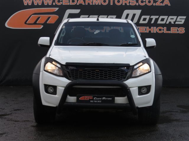 2013 Isuzu KB 250D-Teq Double-Cab 4x4 LE, photo 2