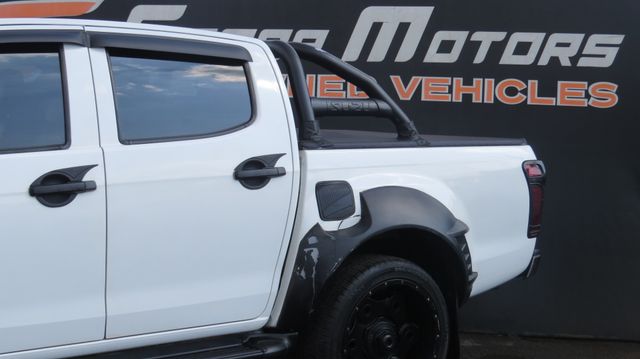 2013 Isuzu KB 250D-Teq Double-Cab 4x4 LE, photo 3